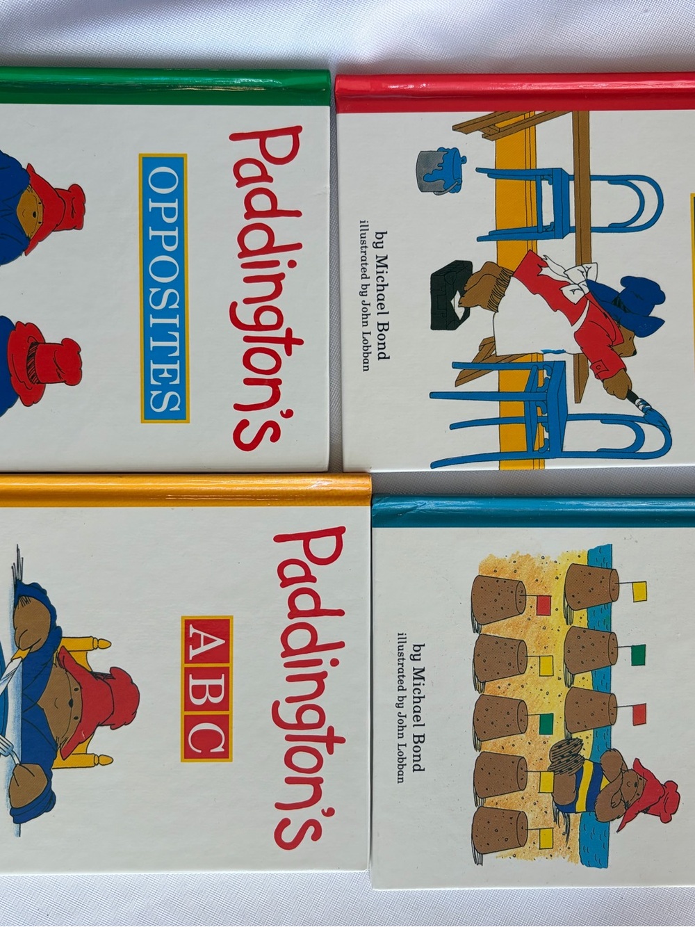 Paddington's Book Collection - Red Hardcover Box Set - Picture 6 of 9